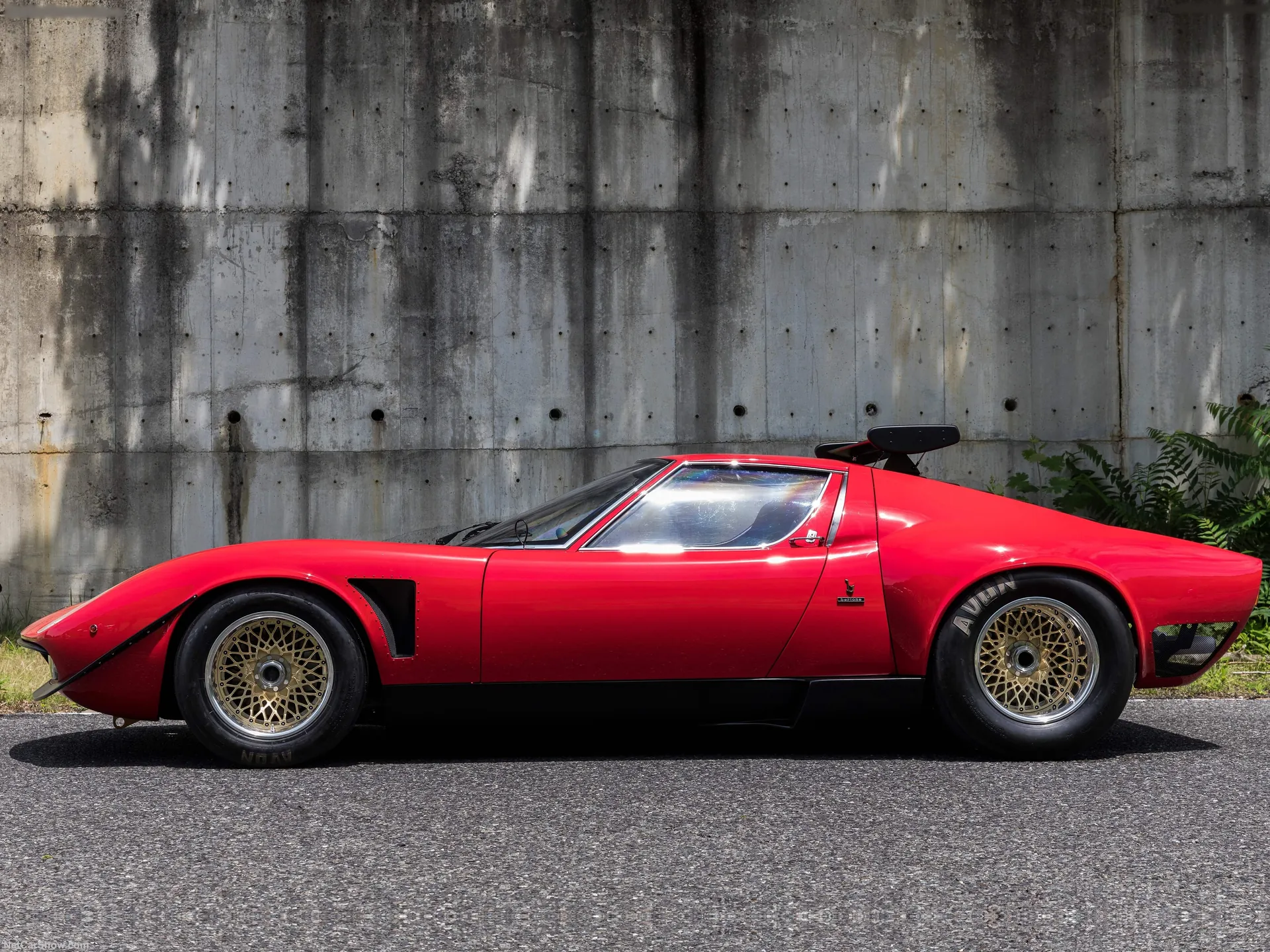 Lamborghini Miura SVR (1976) – boční profil