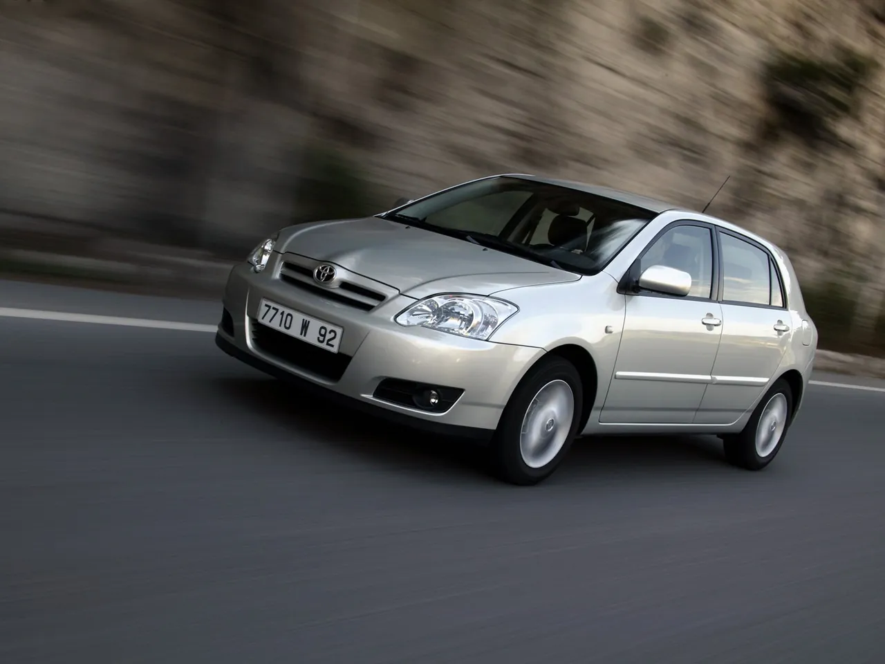 Toyota Corolla (2004)