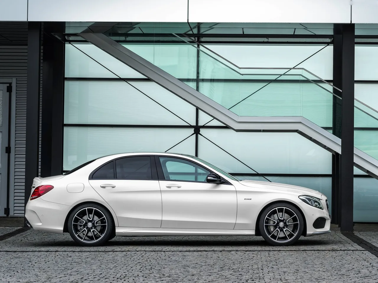 Mercedes-Benz C450 AMG 4Matic (2016) - Side Profile