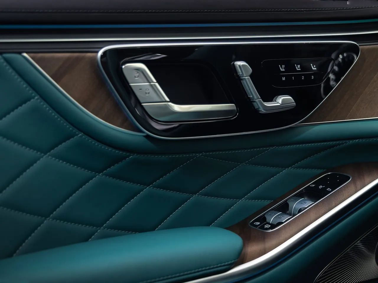 Mercedes-Benz S580 4Matic Maybach [US] (2027)