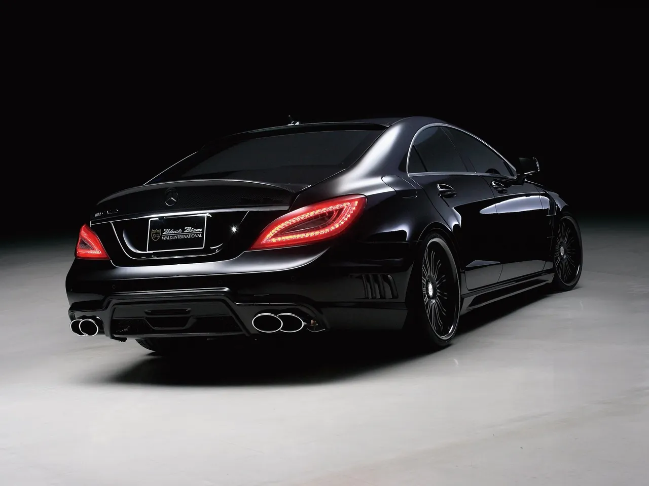 Wald Mercedes-Benz CLS-Class (2012) – zadní tříčtvrteční pohled