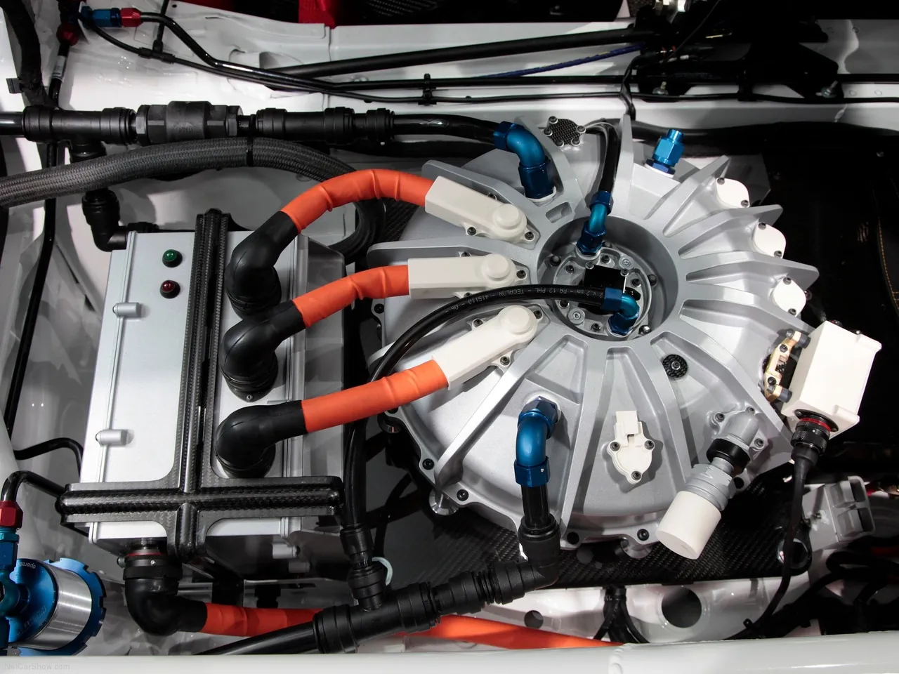 Porsche 911 GT3 R Hybrid 2.0 (2011) - Technical