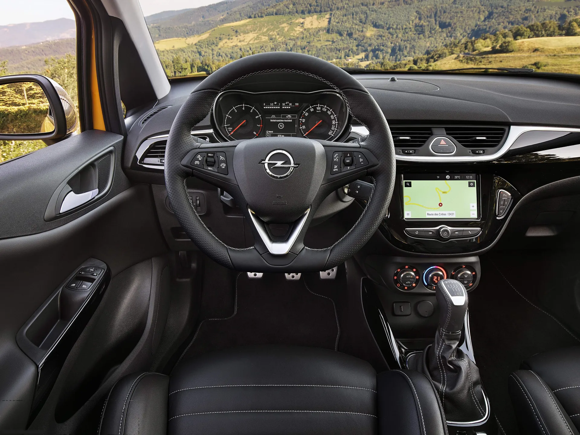 Opel Corsa GSi (2019) – interiér