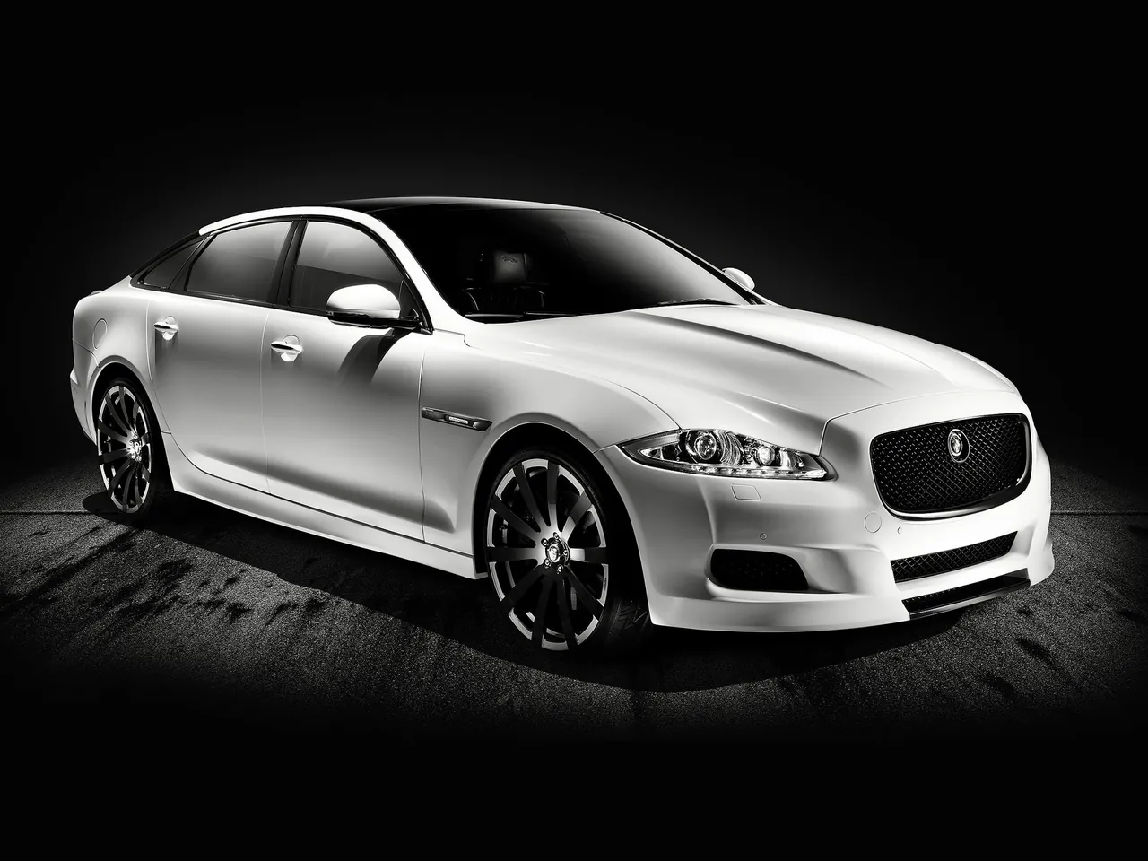 Jaguar XJ75 Platinum Concept (2010)