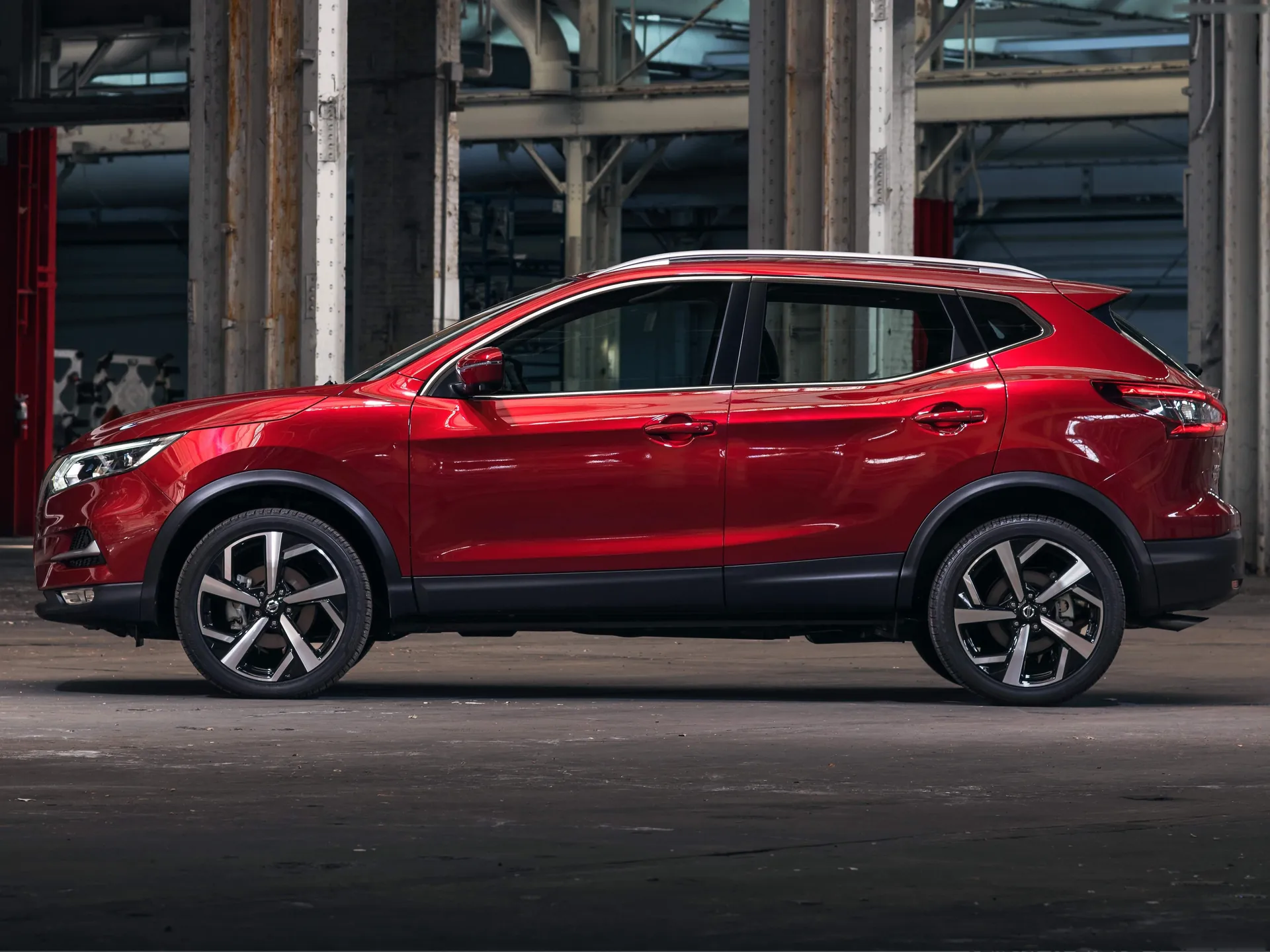 Nissan Rogue Sport (2020) - Side Profile