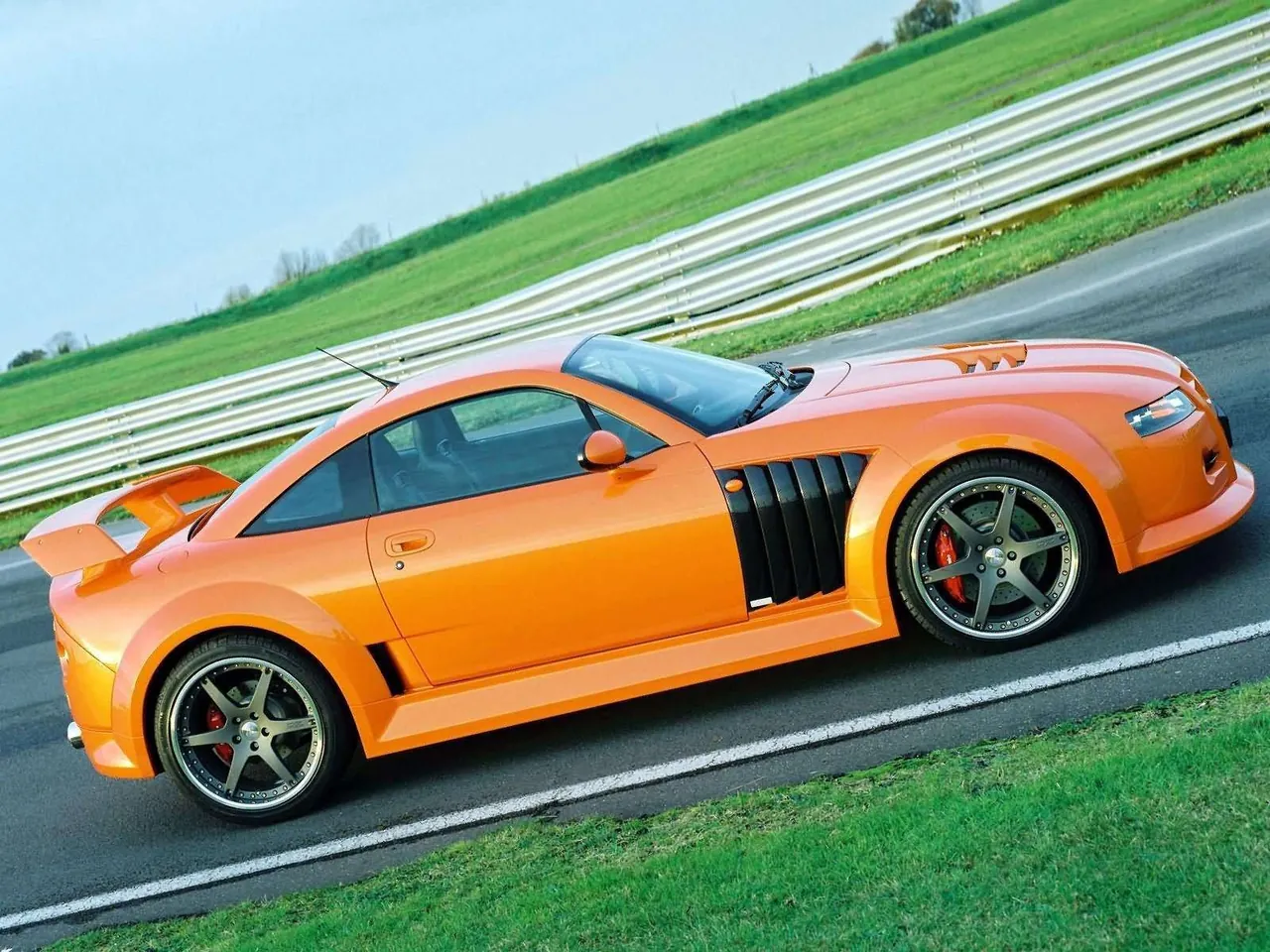 MG XPower SVR (2004) – boční profil