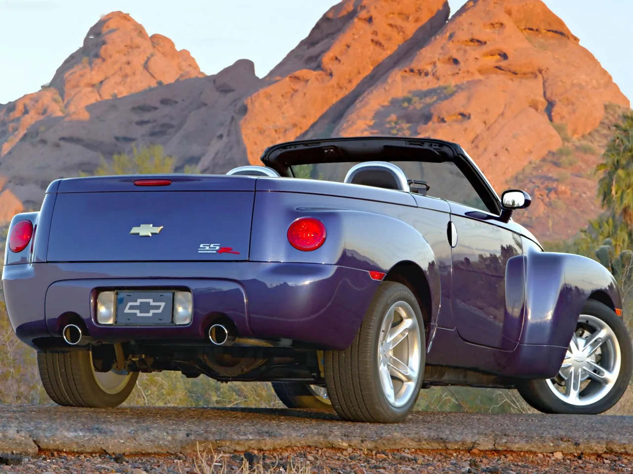 Chevrolet SSR (2003) – zadní tříčtvrteční pohled