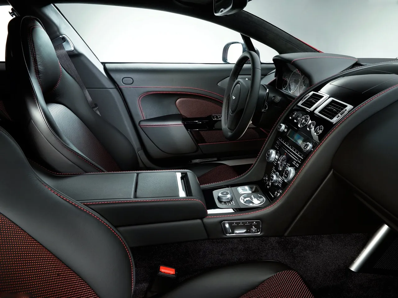 Aston Martin Rapide S (2014) - Interior