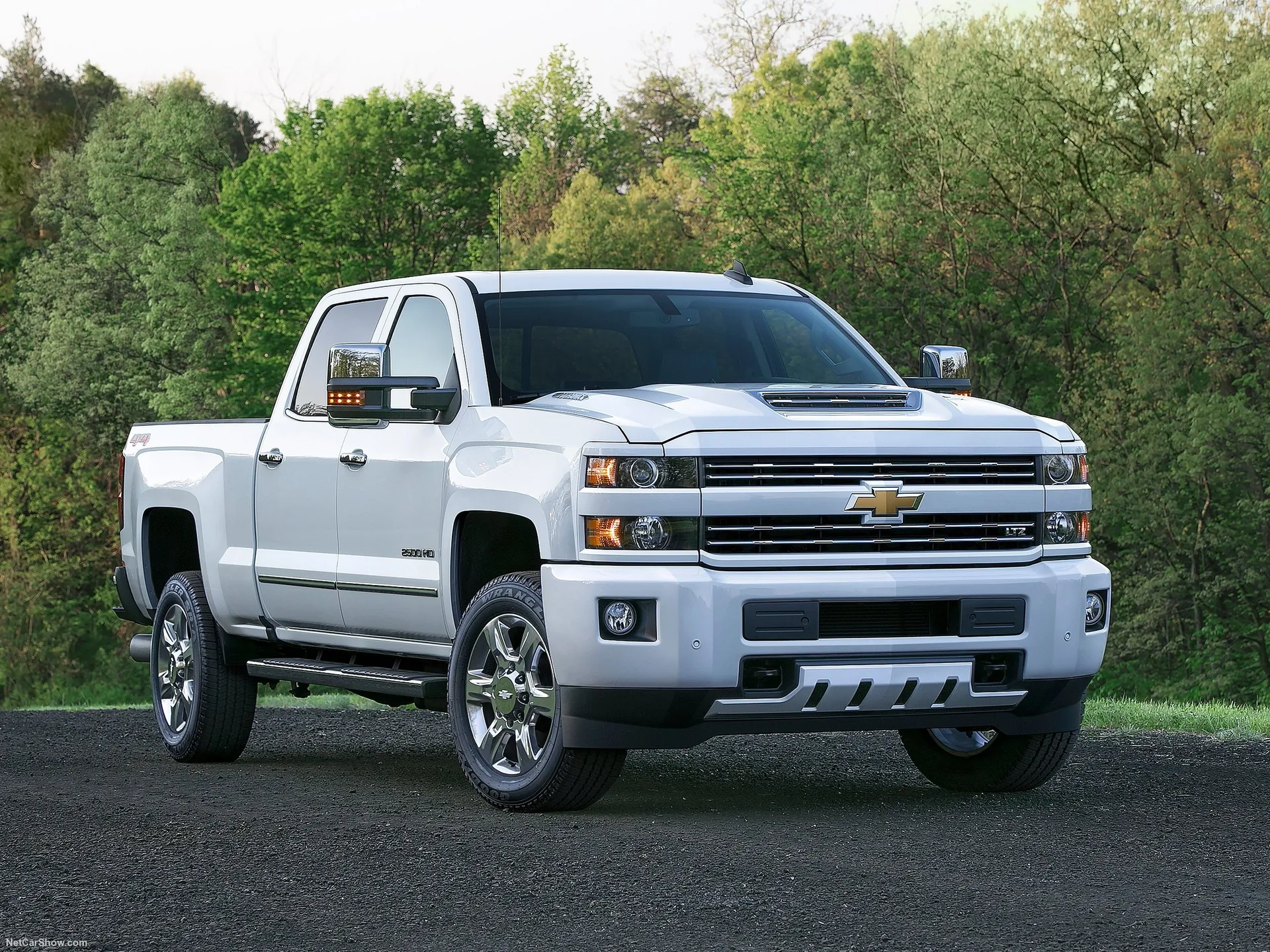 Chevrolet Silverado HD (2017)