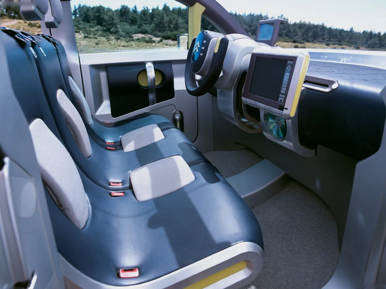 Citroen C-Crosser Concept (2001) – interiér