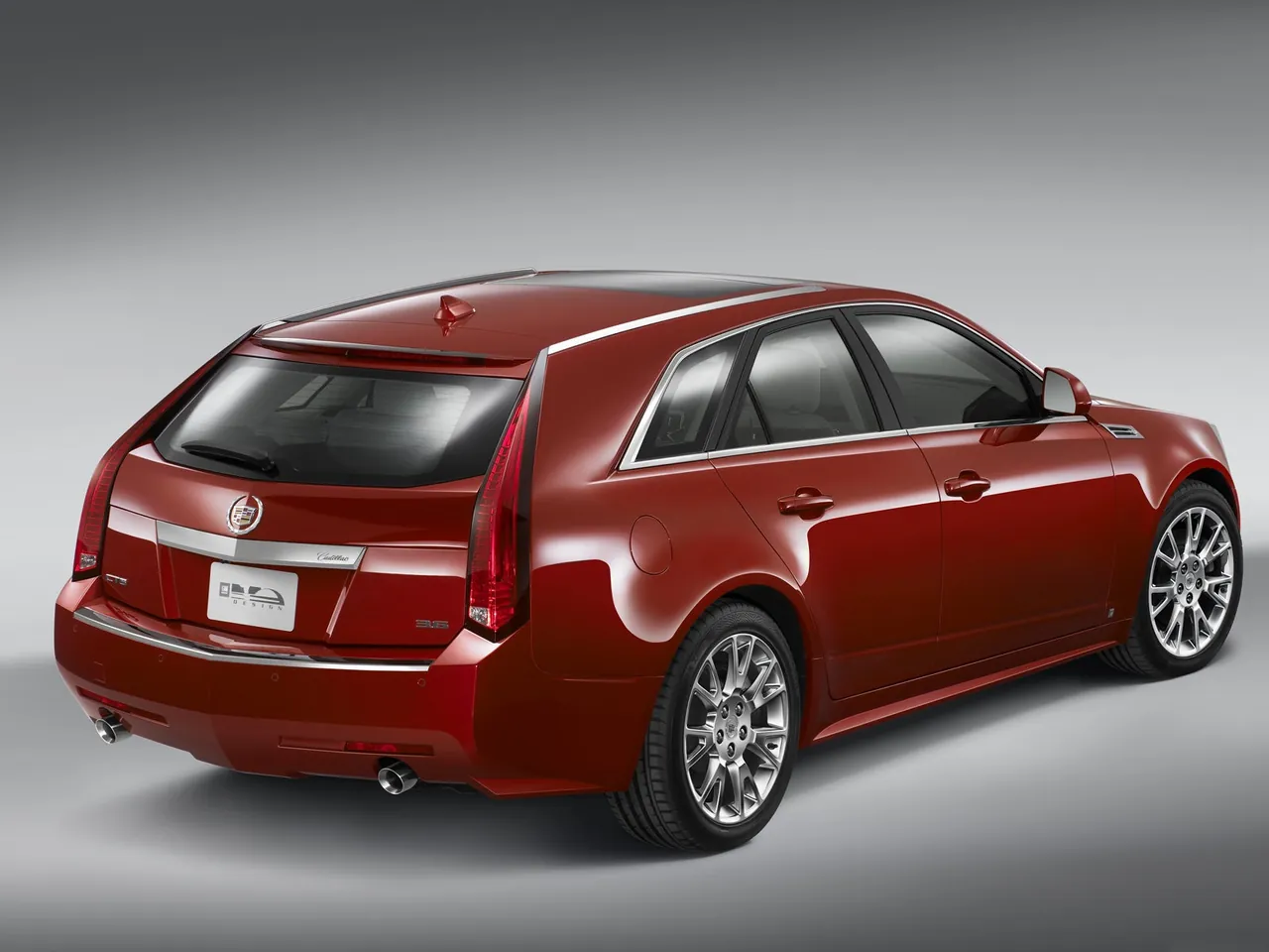 Cadillac CTS Sport Wagon (2010) – zadní tříčtvrteční pohled