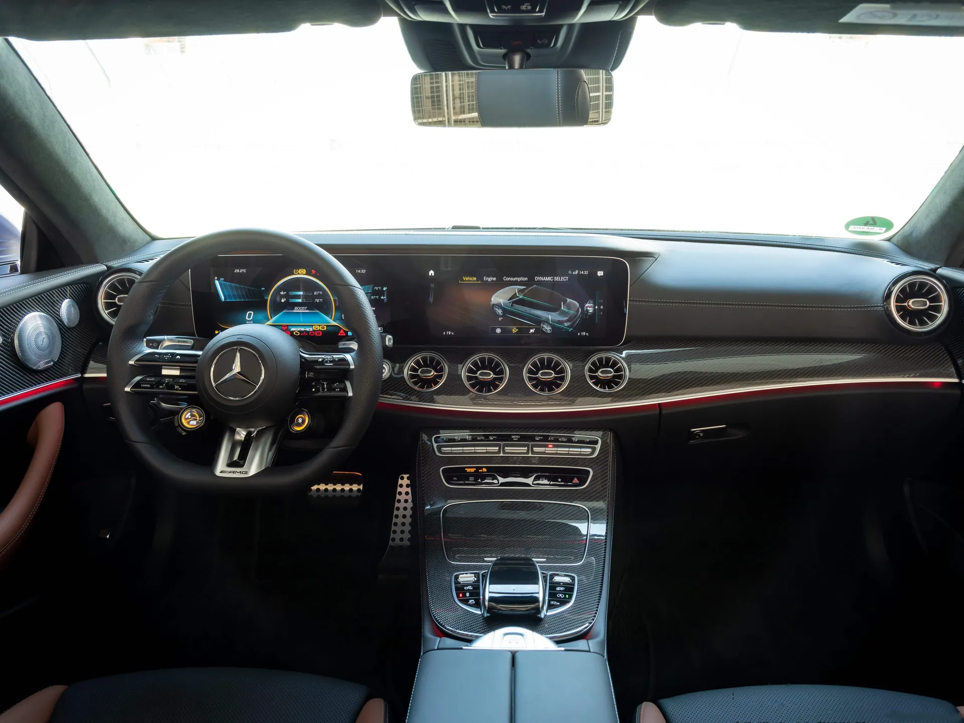 Mercedes-Benz E53 AMG Cabriolet (2021) – interiér