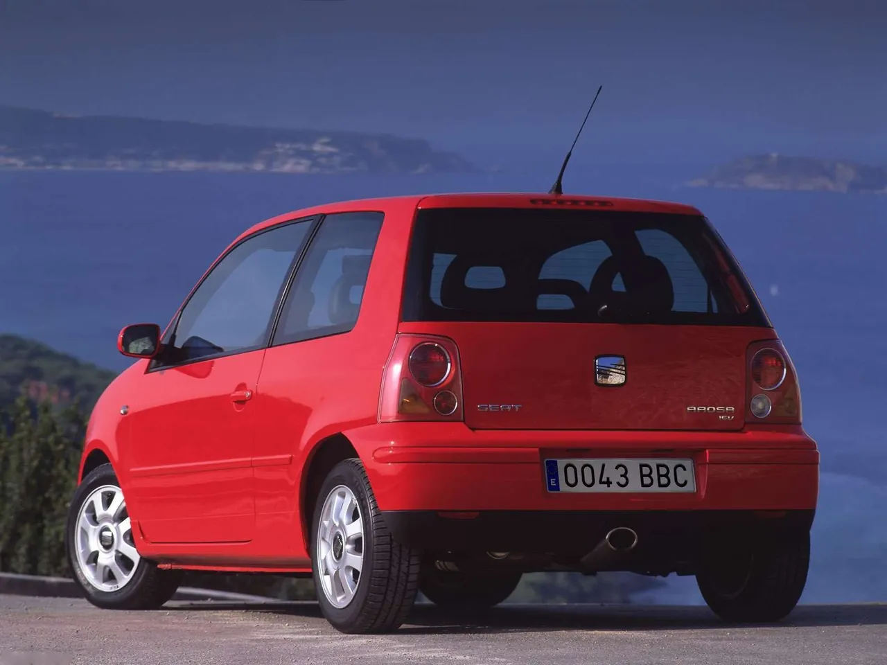 Seat Arosa (2000) – zadní tříčtvrteční pohled