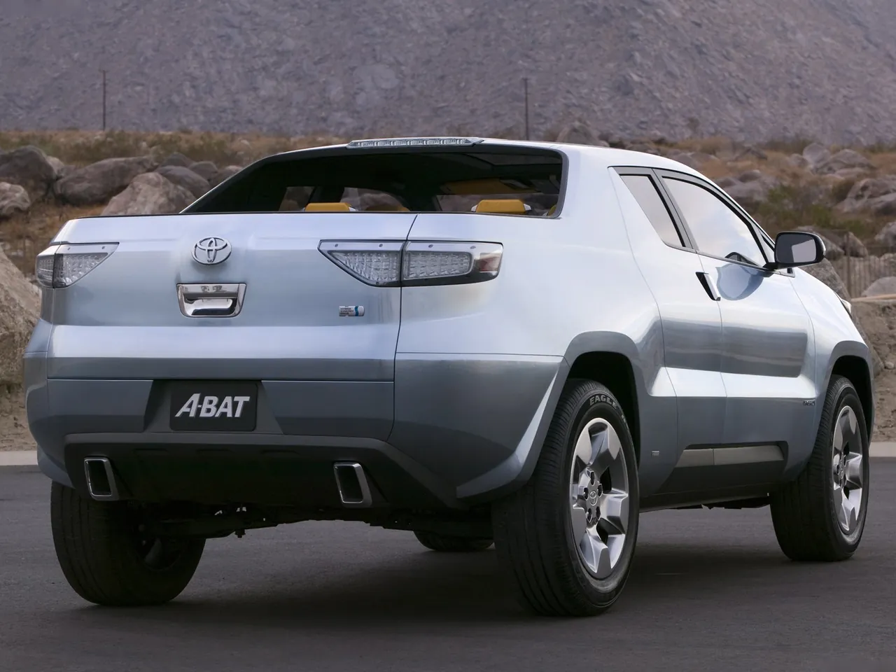 Toyota A-BAT Concept (2008) - Rear Three-Quarter