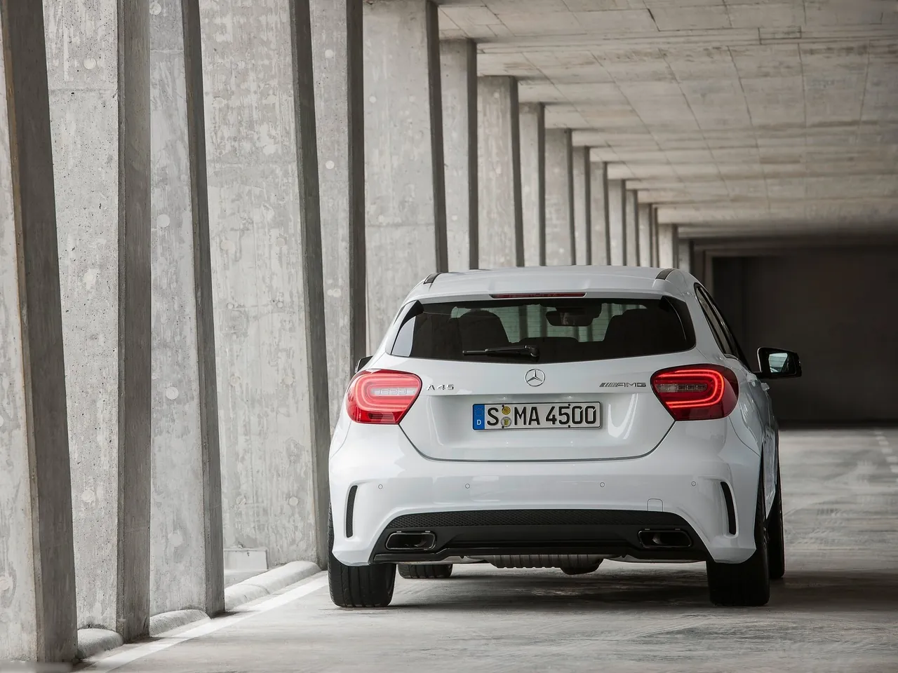 Mercedes-Benz A45 AMG (2014) - Rear