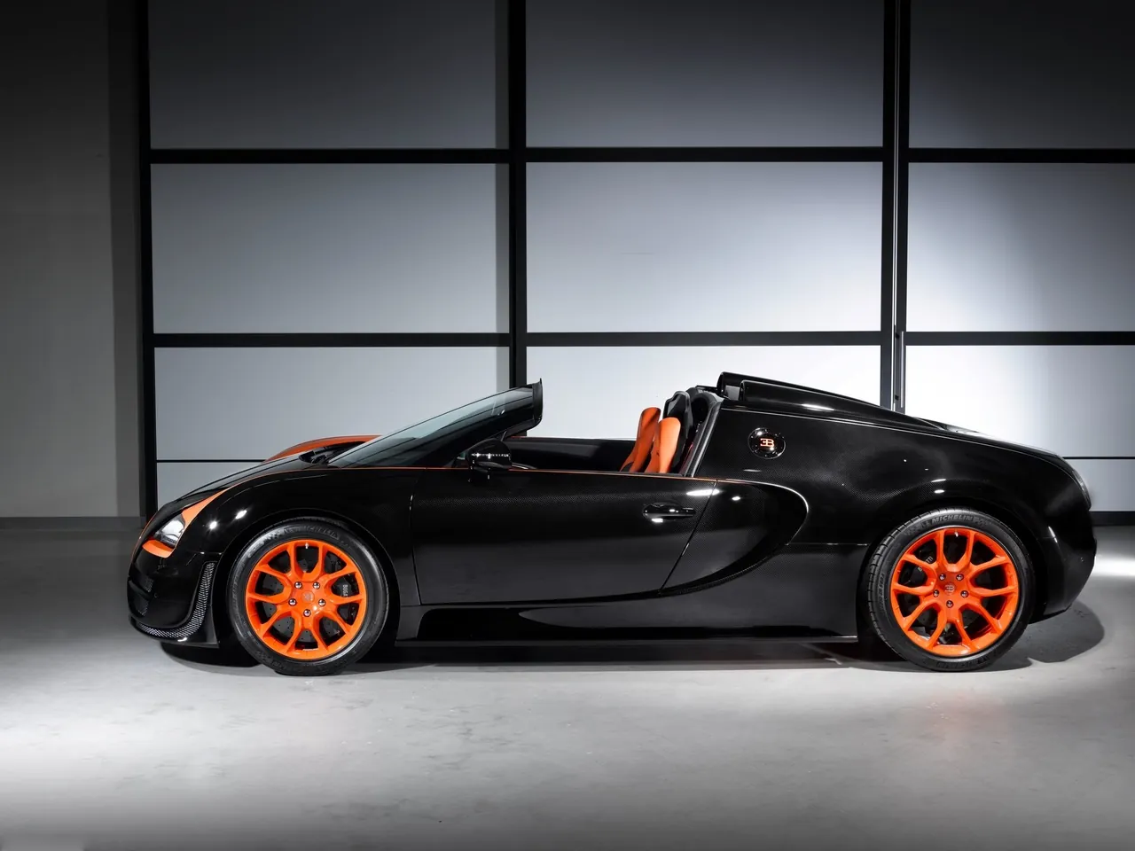 Bugatti Veyron Grand Sport Vitesse WRC (2013) – boční profil