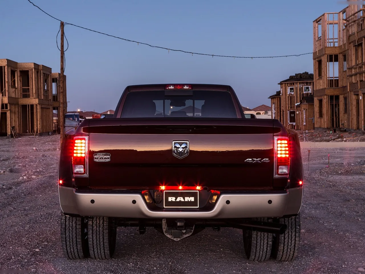 Ram Heavy Duty (2013) – zezadu