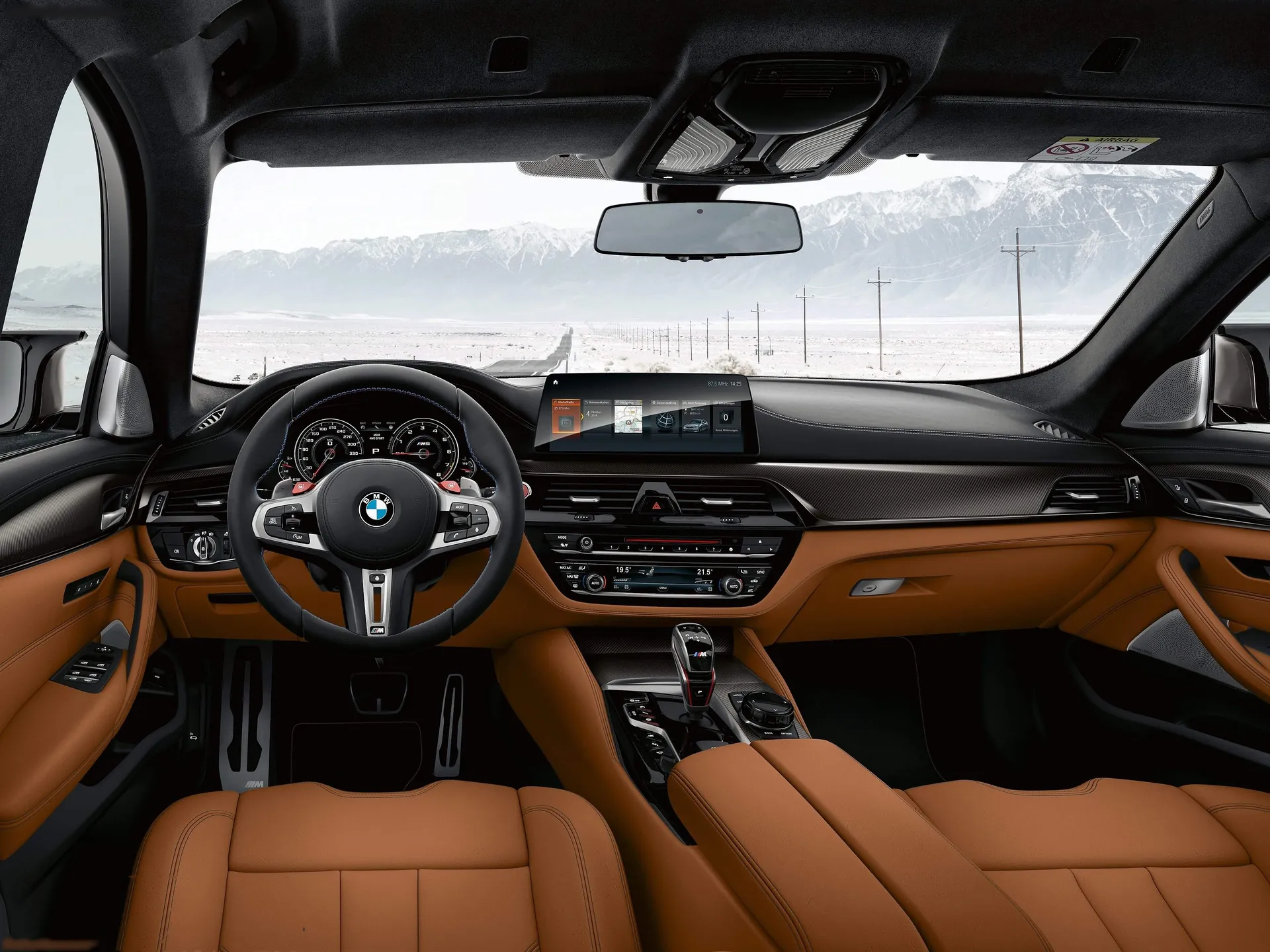 BMW M5 Competition (2019) – interiér