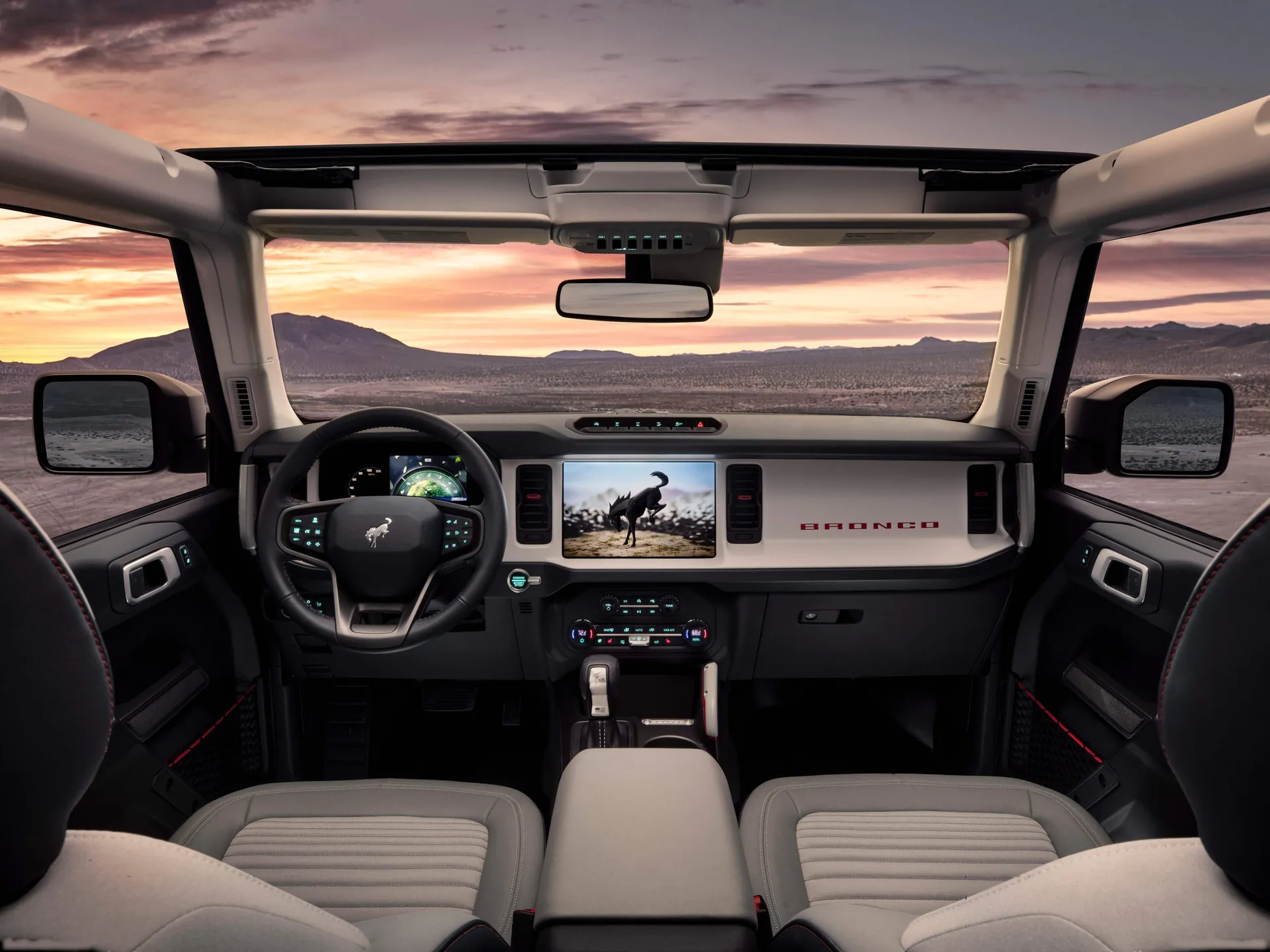 Ford Bronco 4-door (2021) - Interior