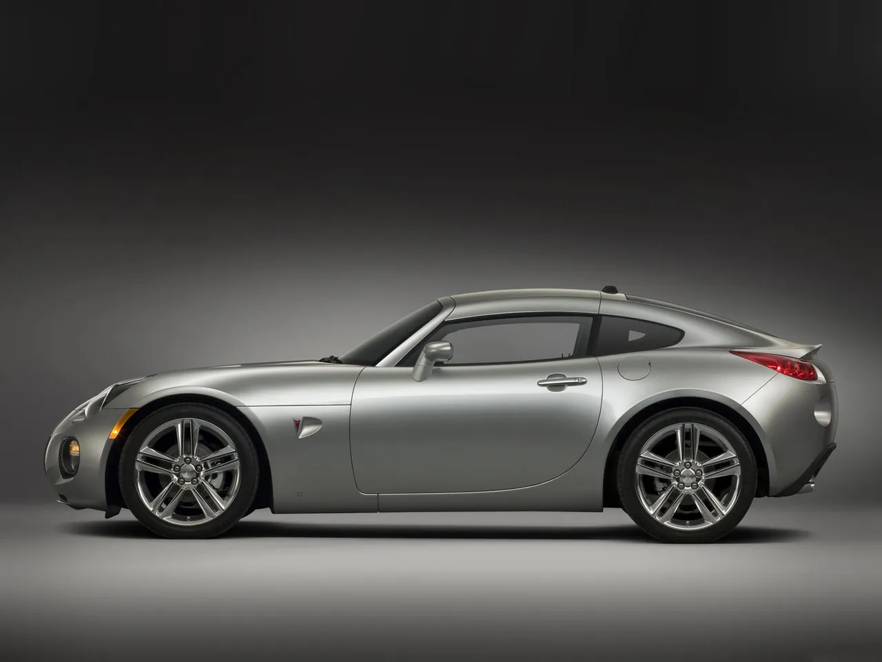 Pontiac Solstice Coupe (2009) – boční profil