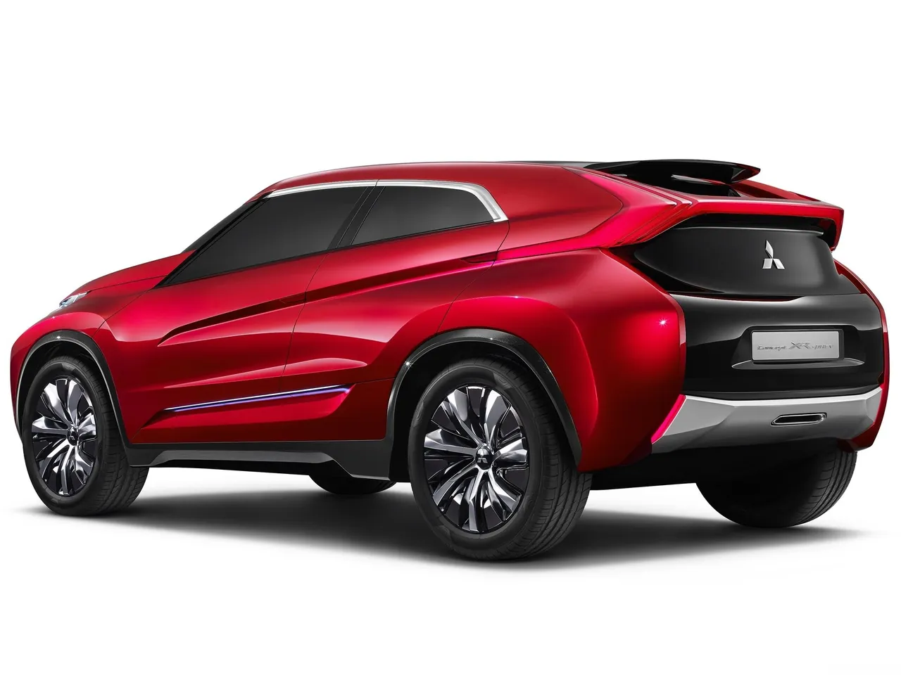 Mitsubishi XR-PHEV Concept (2013) - Rear Three-Quarter