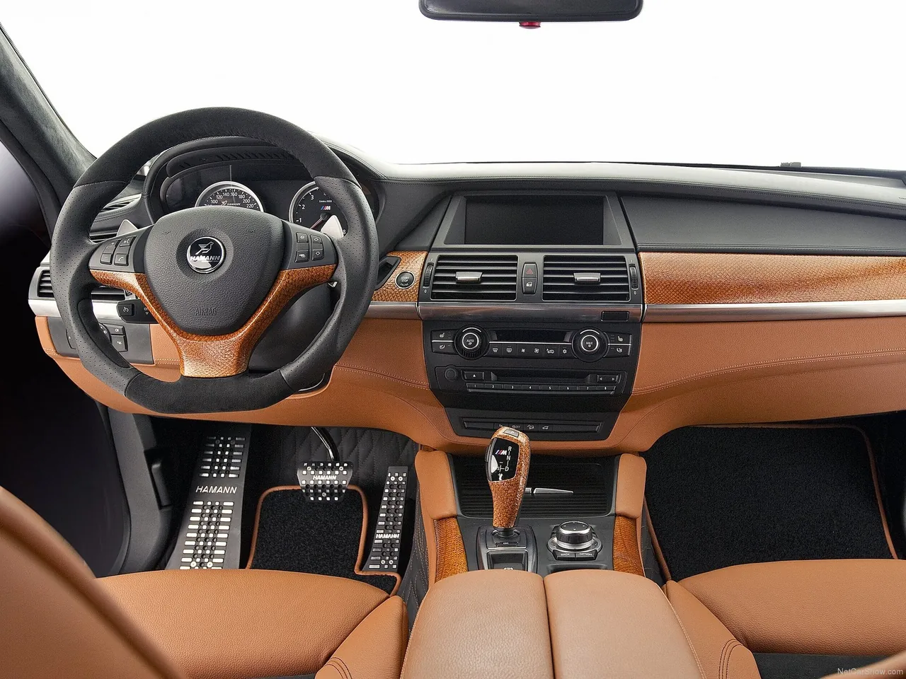 Hamann Tycoon Evo M (2011) – interiér