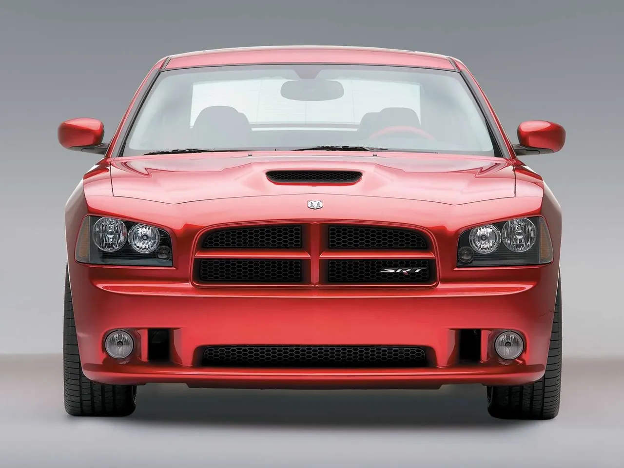 Dodge Charger SRT8 (2006) - Front
