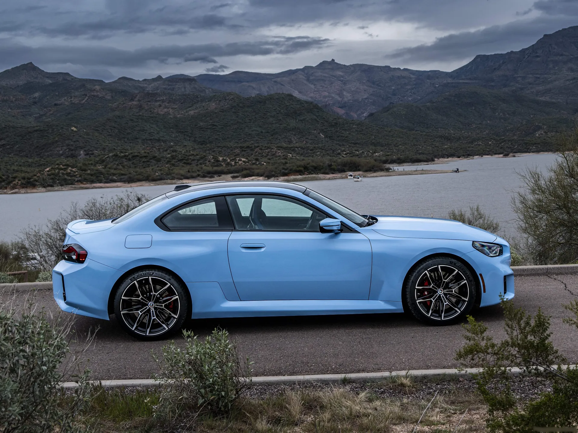 BMW M2 Zandvoort Blau (2023) - Side Profile