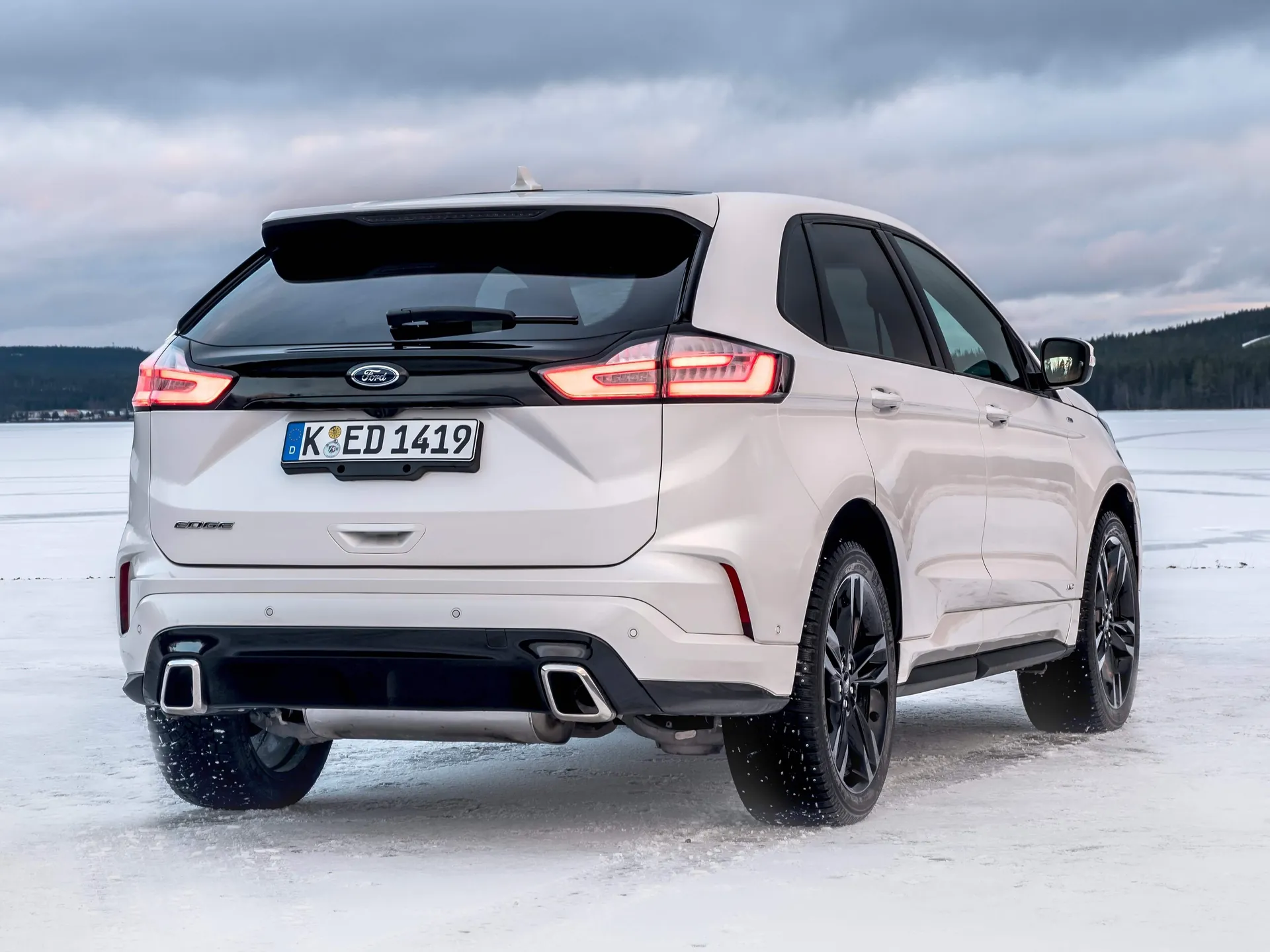 Ford Edge [EU] (2019) – zadní tříčtvrteční pohled