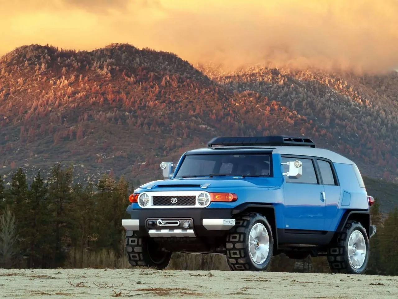 Toyota FJ Cruiser Concept (2003)