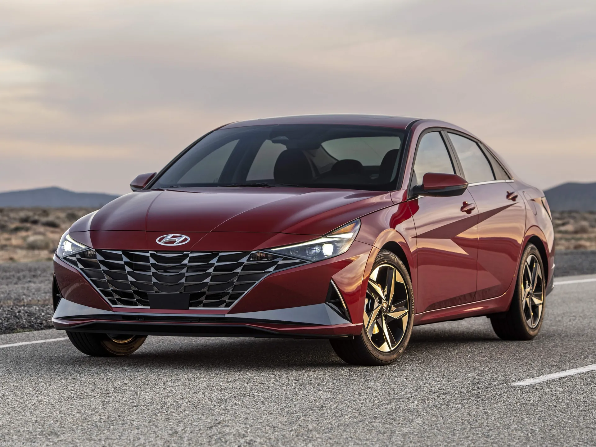 Hyundai Elantra (2021)