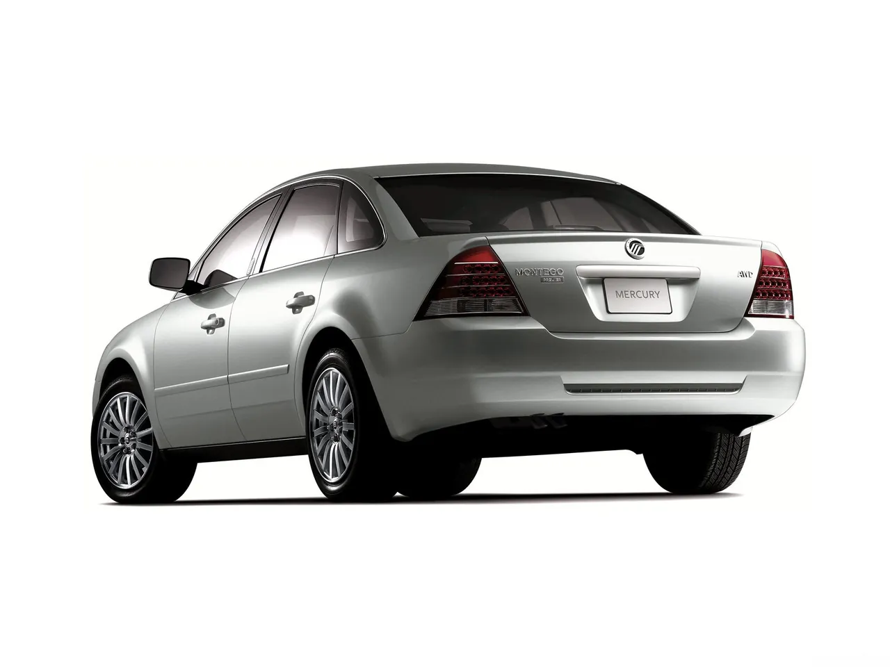 Mercury Montego (2006) – zadní tříčtvrteční pohled