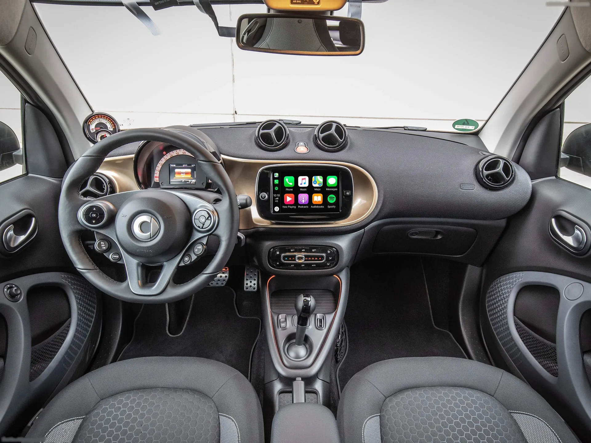 Smart EQ fortwo (2020) – interiér