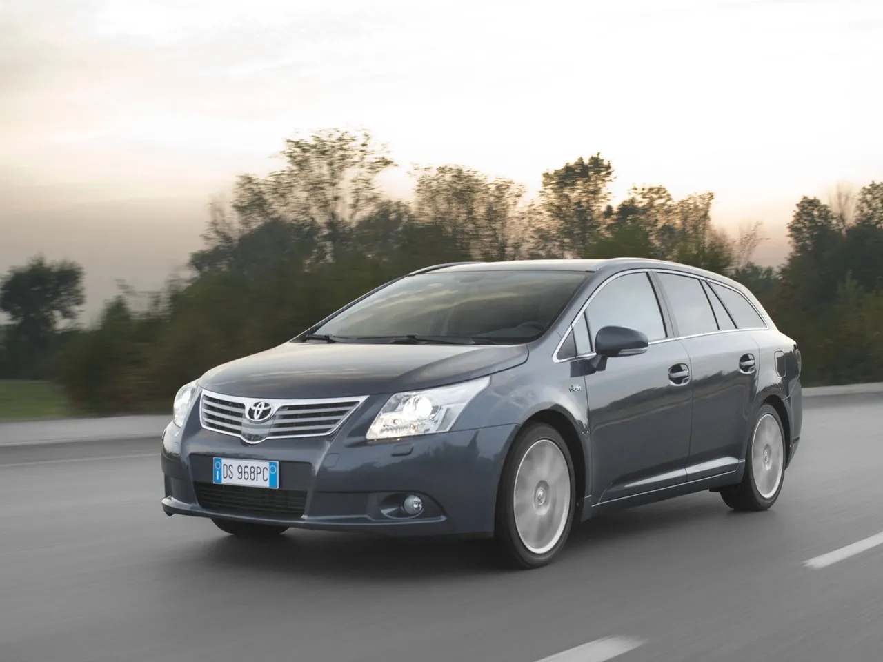 Toyota Avensis Tourer (2009)