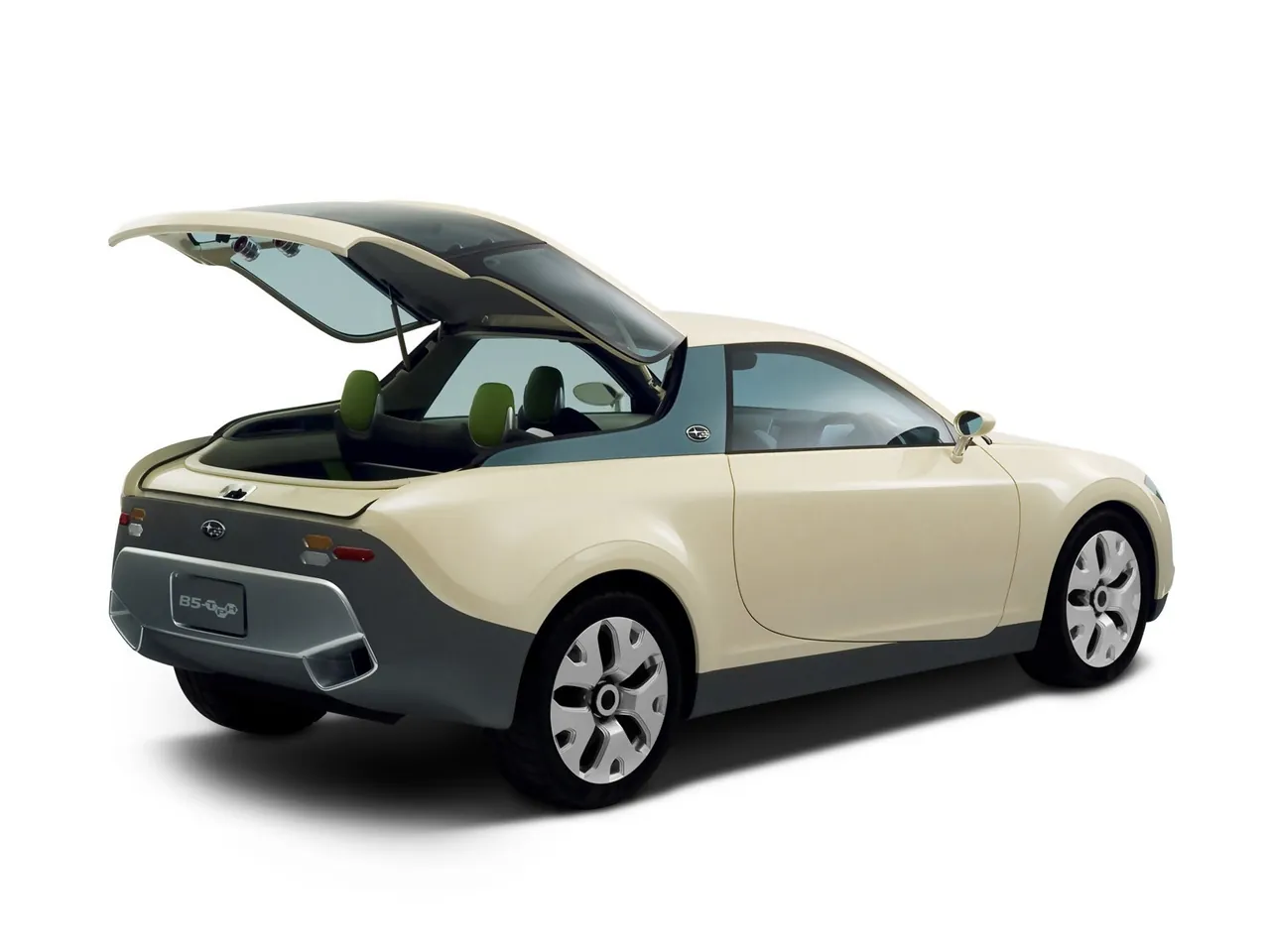 Subaru B5-TPH Concept (2005) – zadní tříčtvrteční pohled
