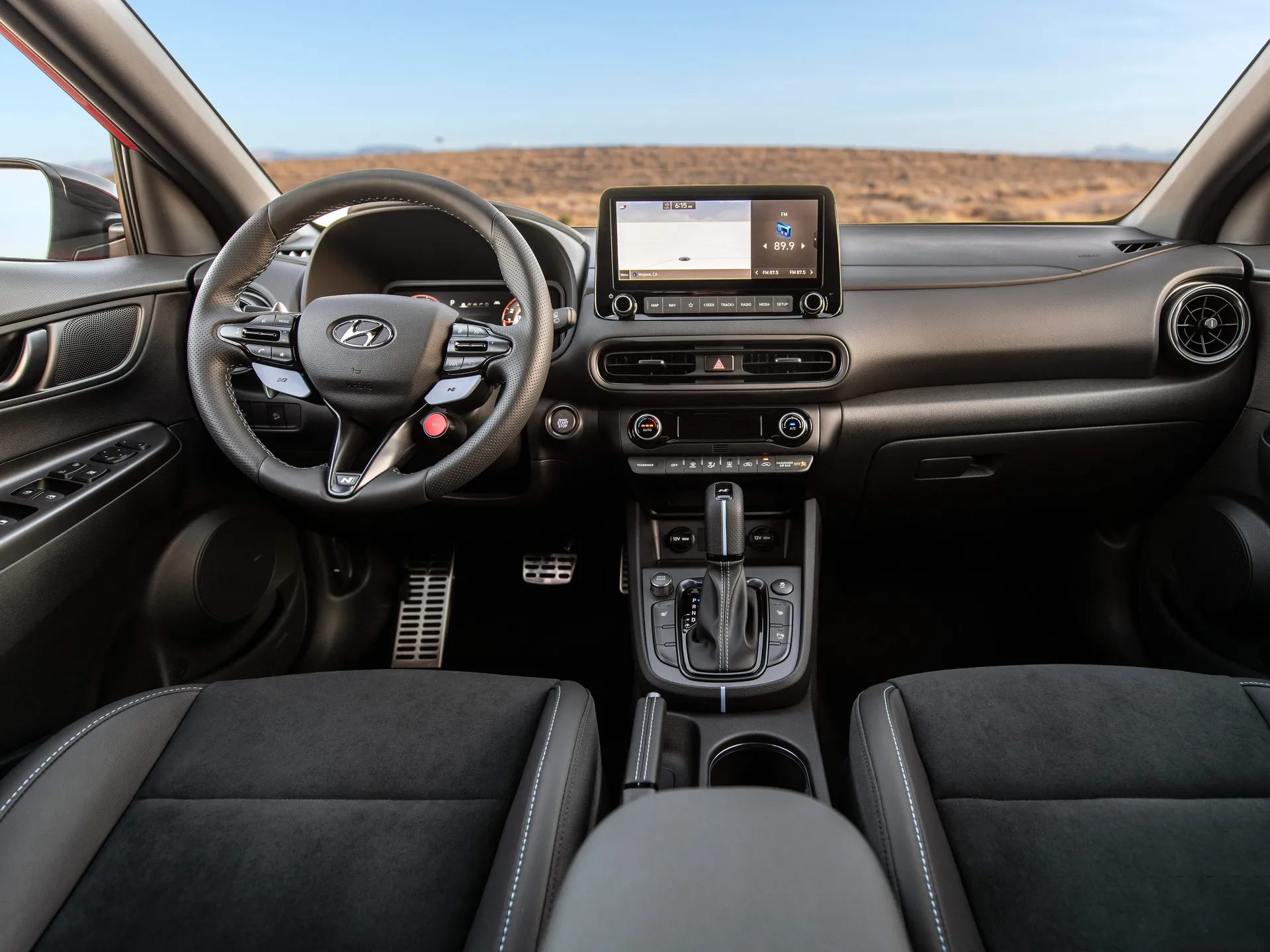 Hyundai Kona N (2022) – interiér