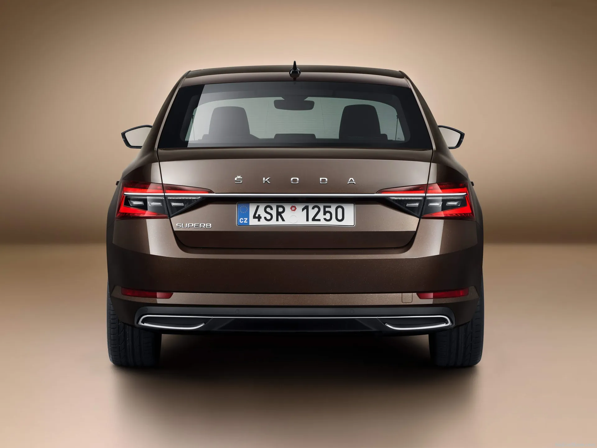 Skoda Superb (2020) – zezadu