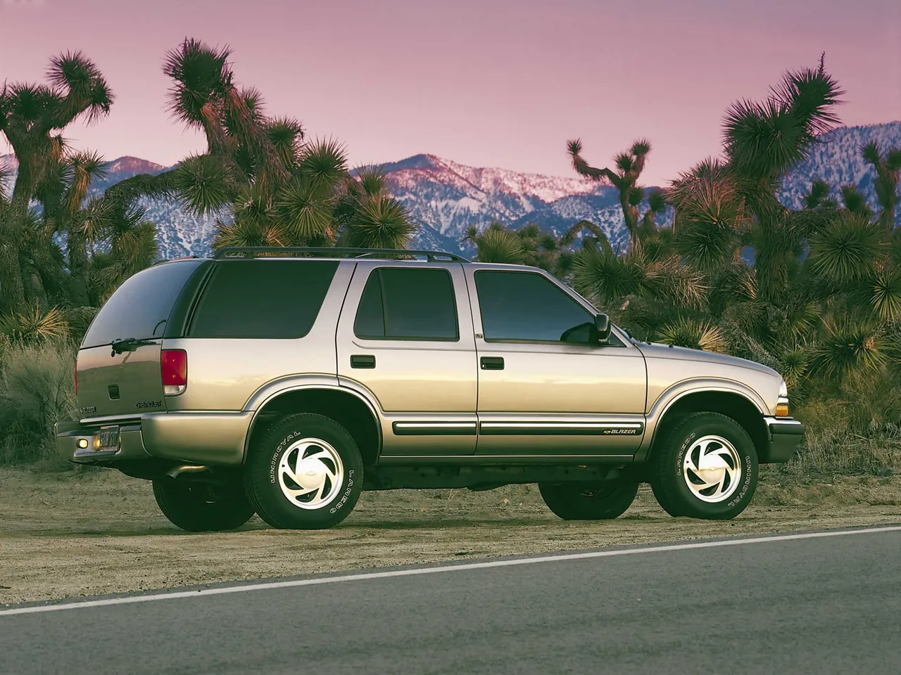 Chevrolet Blazer (2001) – zadní pohled