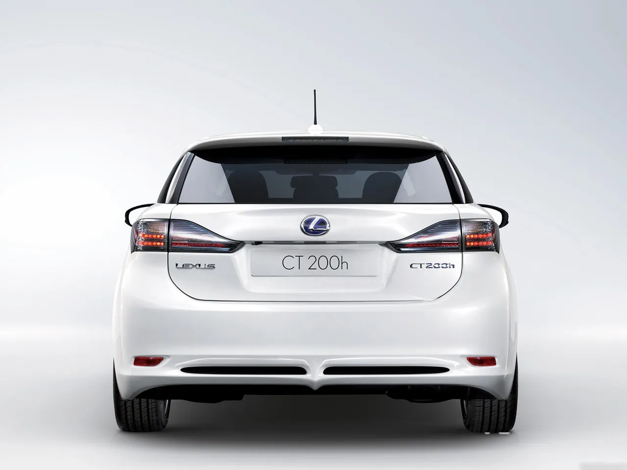 Lexus CT 200h (2011) – zezadu