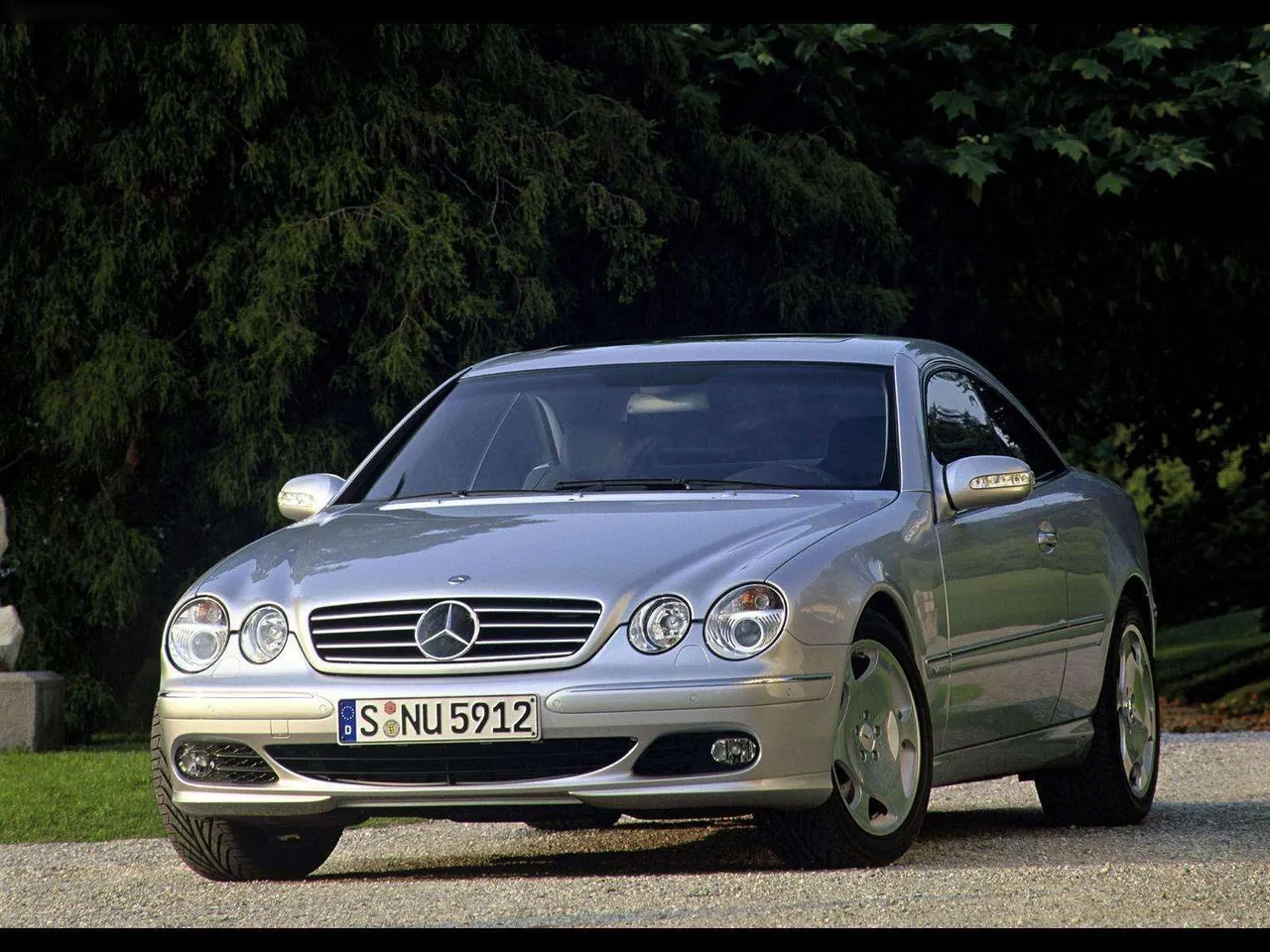 Mercedes-Benz CL600 (2003)