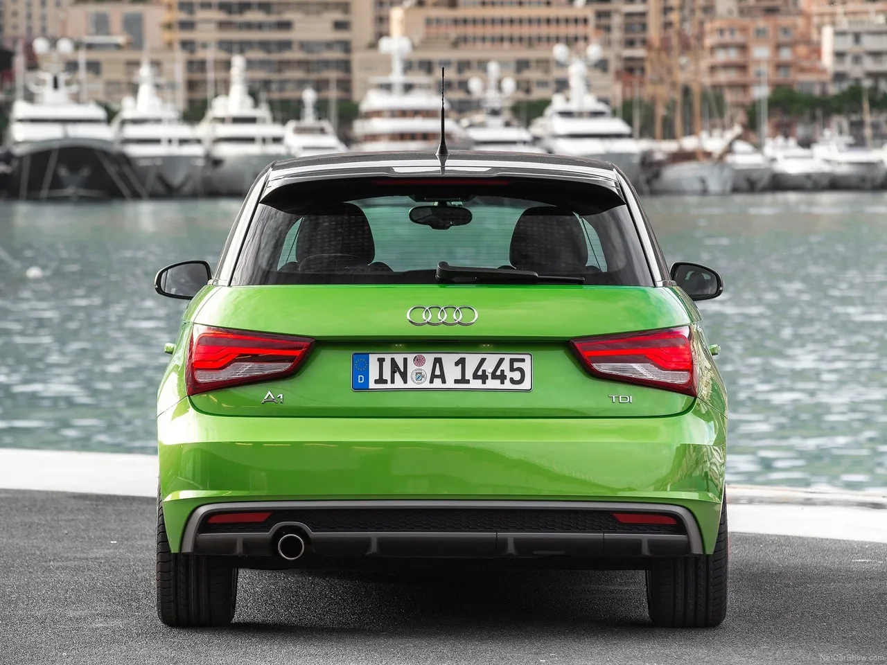 Audi A1 Sportback (2015) – zezadu