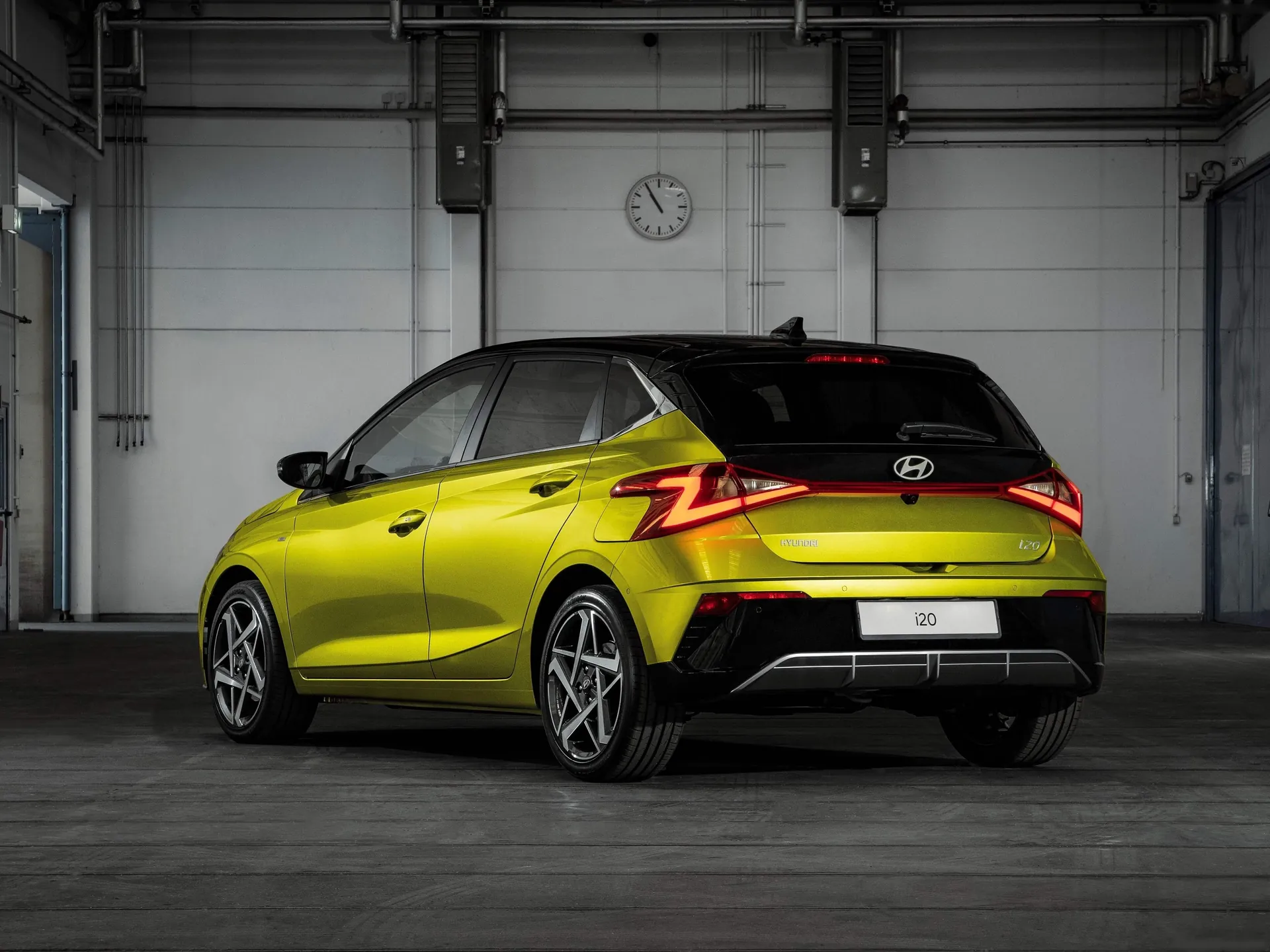 Hyundai i20 (2024) – zadní tříčtvrteční pohled