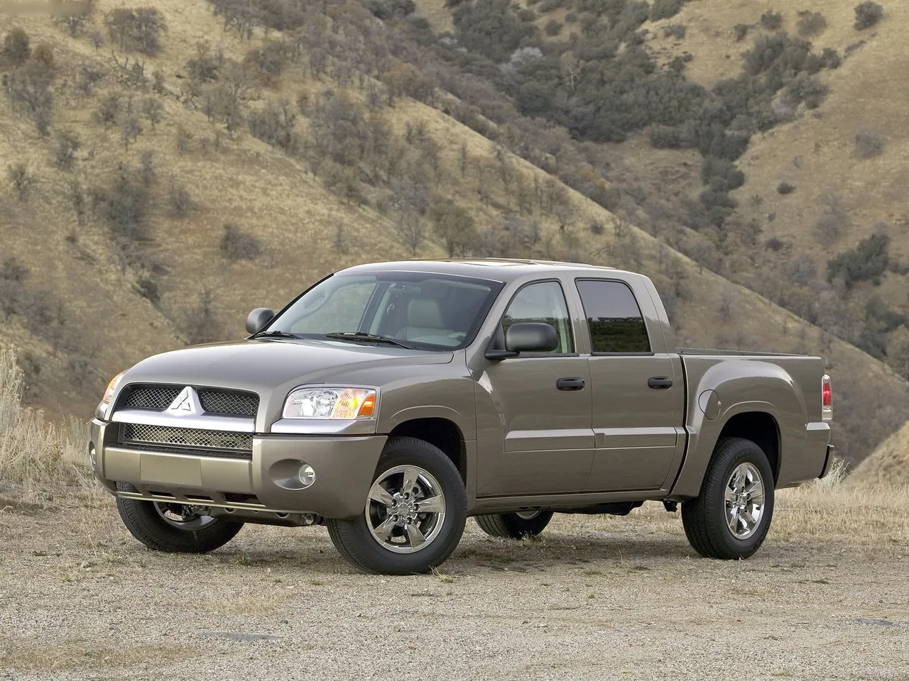 Mitsubishi Raider XLS (2006)