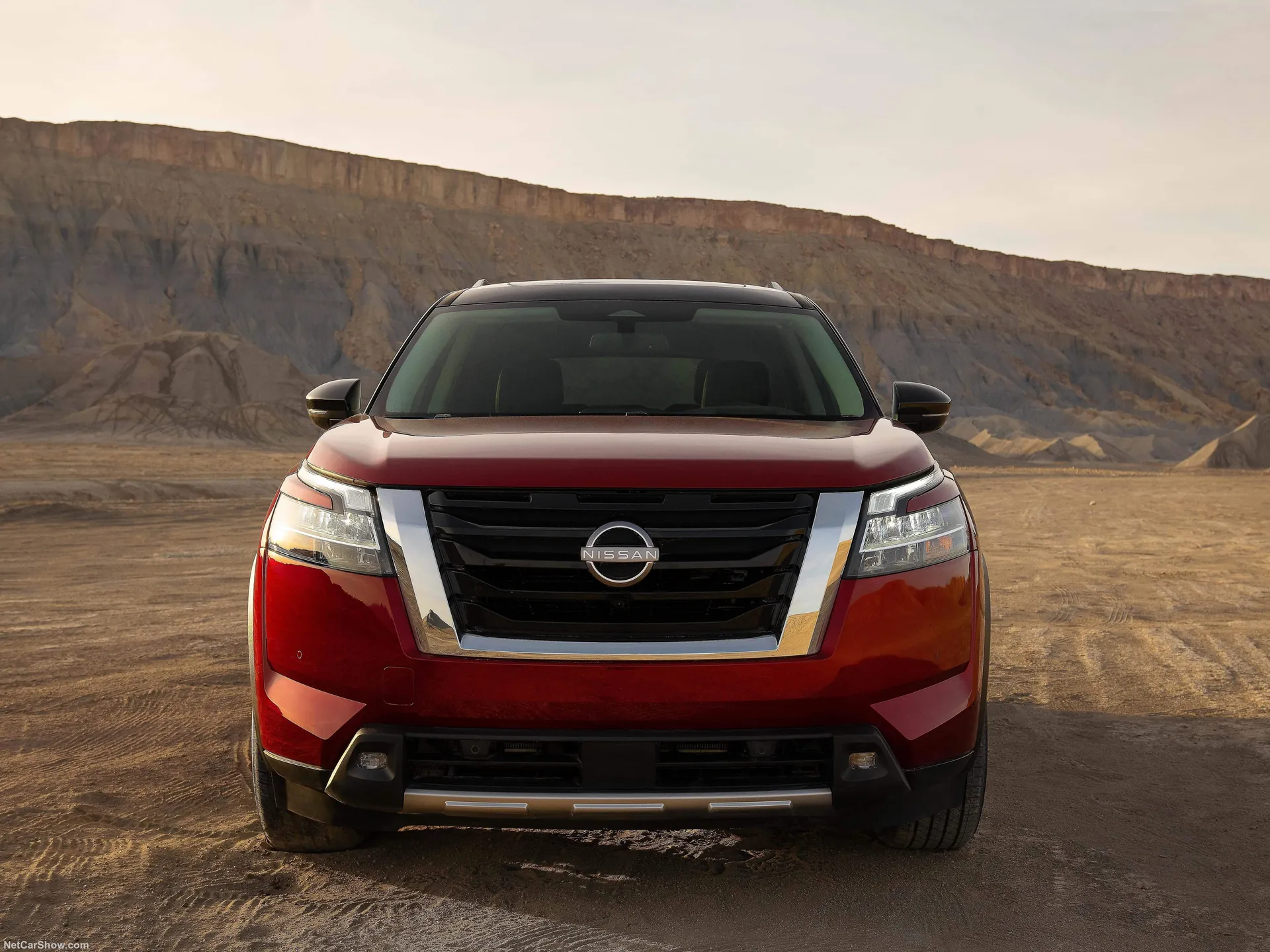 Nissan Pathfinder (2022) – zepředu