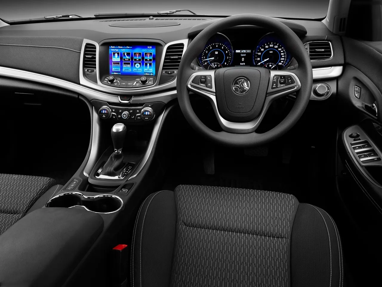 Holden VF Commodore (2014) – interiér