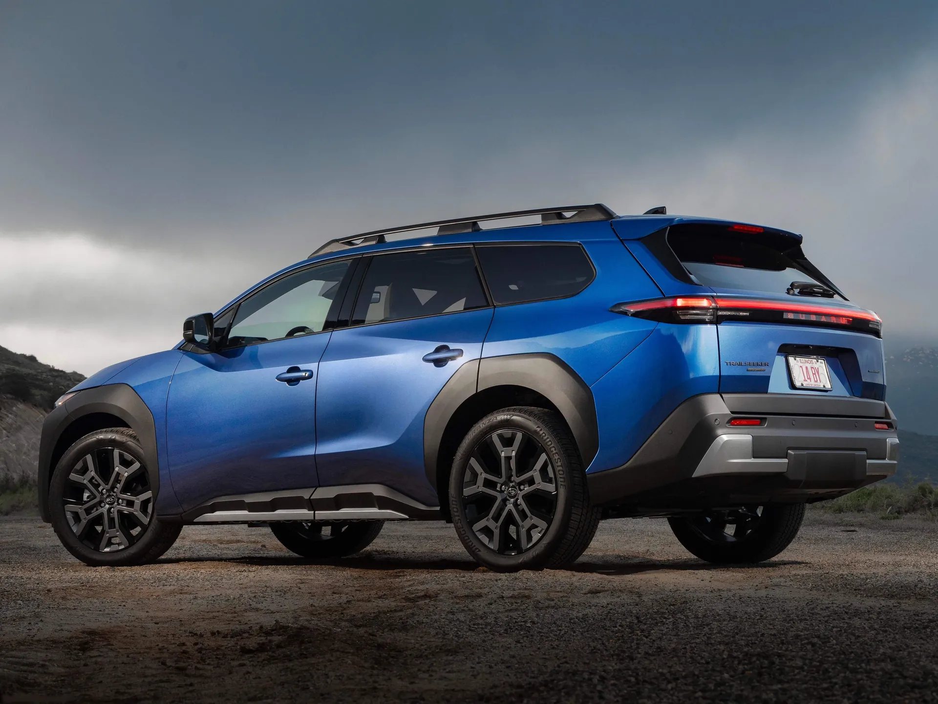 Subaru Trailseeker (2026) – zadní tříčtvrteční pohled