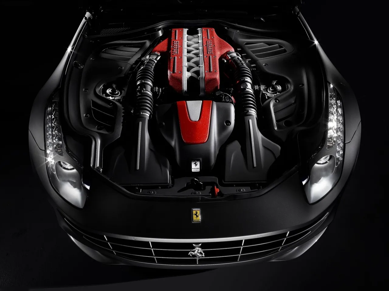 Ferrari FF (2012) - Engine Bay