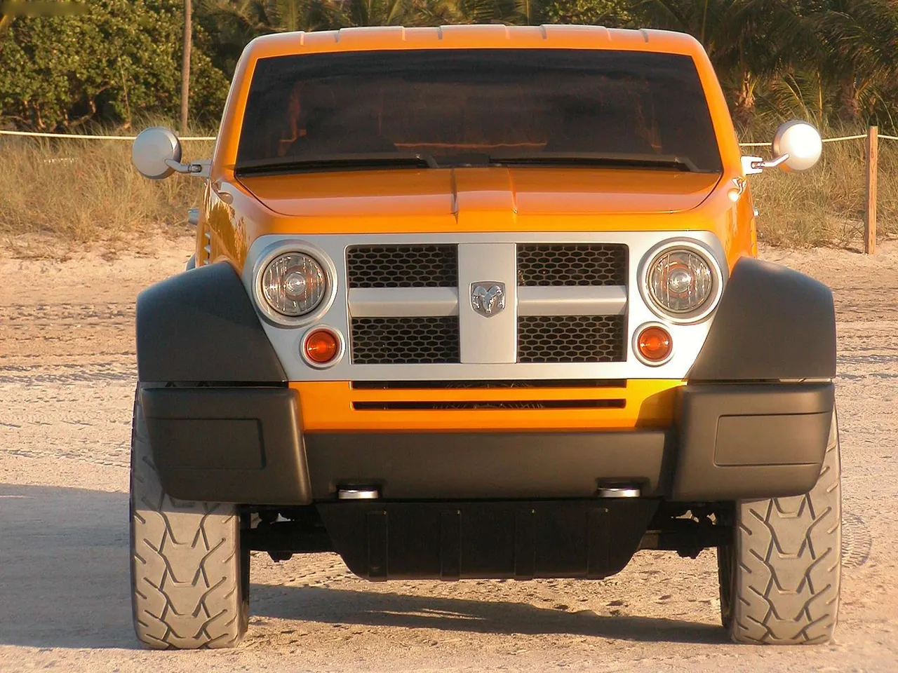 Dodge M80 Concept (2002) – zepředu