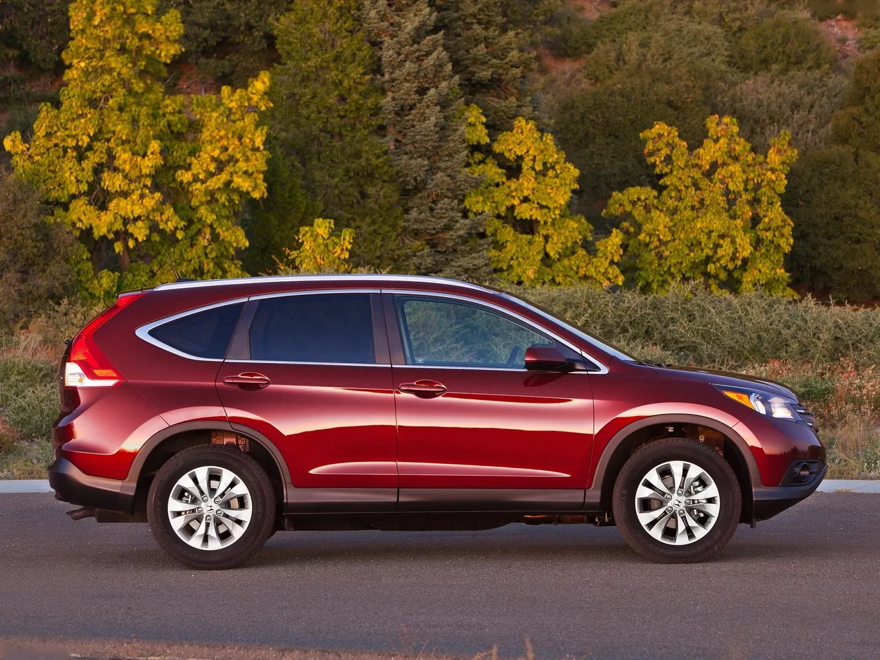 Honda CR-V (2012) – boční profil