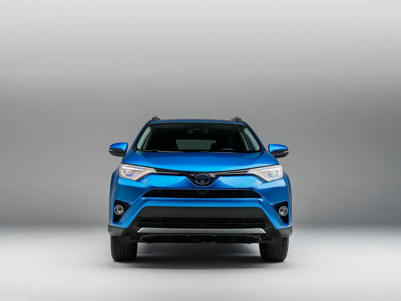 Toyota RAV4 Hybrid (2016) – zepředu